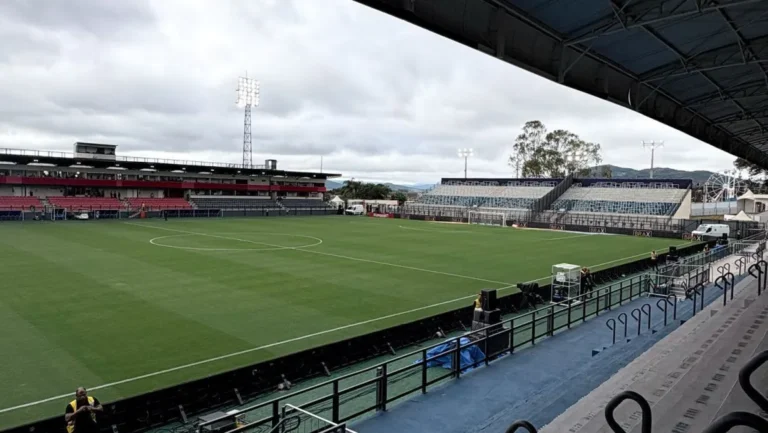 Bragantino e Cruzeiro se enfrentam pelo Brasileirão em duelo de objetivos distintos