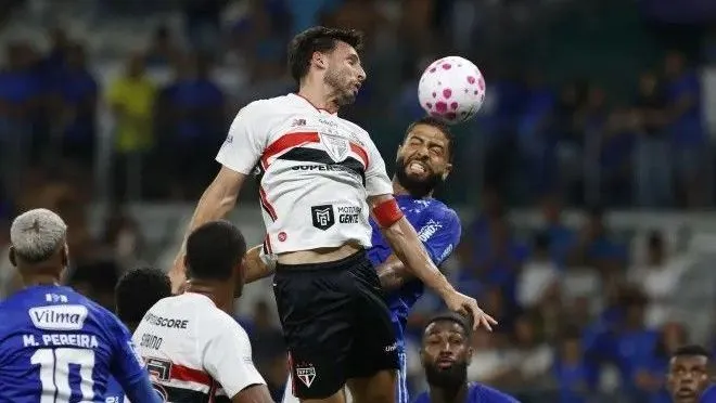 Calleri admite desempenho abaixo do esperado após derrota do São Paulo para o Cruzeiro