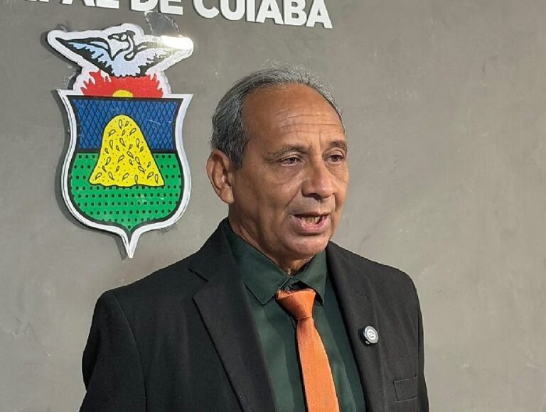 Câmara de Cuiabá confirma retorno de suplente após entrega de carta de renúncia