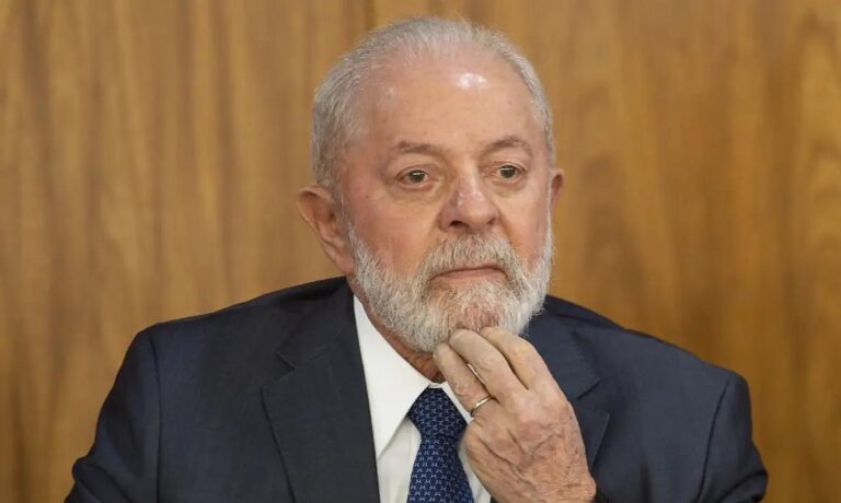 Campanha de Lula aceita exigências de Flávio sobre abertura de sigilos