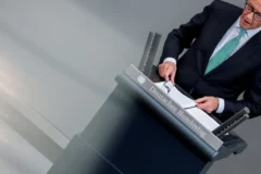 Chanceler alerta que alemanha lida com ameaças russas diariamente