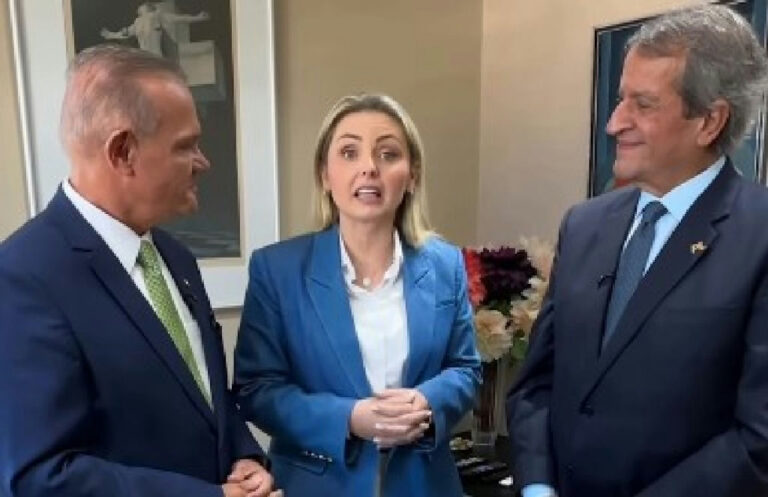 Clariana Barão declara apoio a Flávio Bolsonaro no segundo turno das eleições