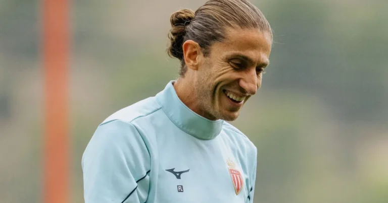 Conference League tem início com vitórias de gigantes europeus e brilho de Filipe Luís