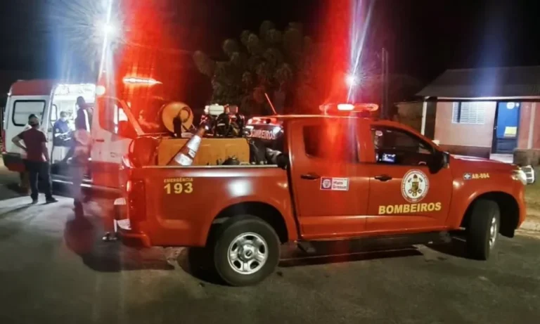 Duas ocorrências de trânsito mobilizam bombeiros durante a noite em Poconé