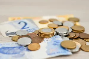 Entenda por que é falsa a obrigatoriedade de CNPJ para diaristas e manicures