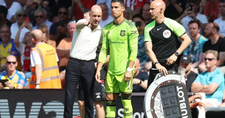 Erik ten Hag expõe bastidores e diz que Cristiano Ronaldo não corria no United