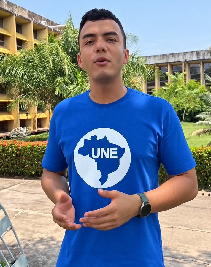 Estudante da UFMT anuncia suspensão de aulas e pede voto para Lula em vídeo