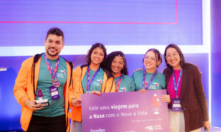 Estudantes criam plataforma contra fake news e ganham viagem para a nasa