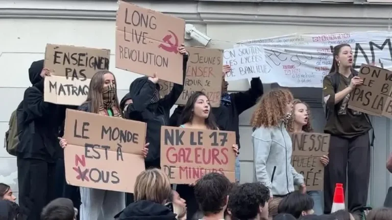 Estudantes franceses intensificam protestos e bloqueiam escolas por melhores condições