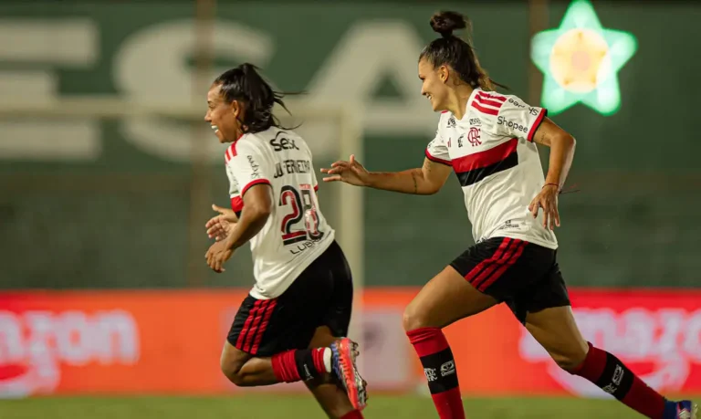Flamengo supera o Fluminense e garante vaga nas semifinais da Copa do Brasil Feminino
