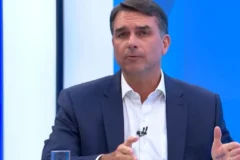 Flávio propõe fundo com imóveis da união para abater dívida pública