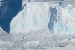 Geleira do Apocalipse derrete em ritmo acelerado e ameaça nível dos oceanos