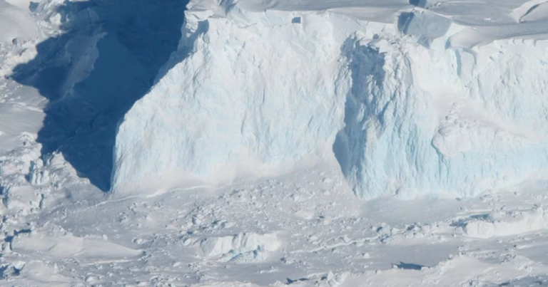 Geleira do Apocalipse derrete em ritmo acelerado e ameaça nível dos oceanos