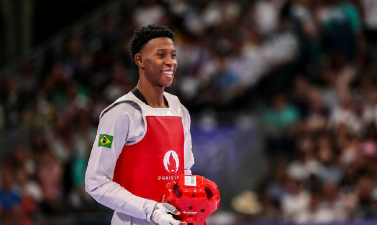 Henrique Marques conquista o ouro em Paris e coloca o Brasil no topo do taekwondo mundial