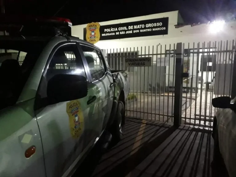 Homem é preso pela Polícia Civil em São José dos Quatro Marcos após ameaçar ex-companheira