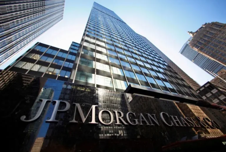 J.P. Morgan eleva recomendação de ações brasileiras após primeiro turno das eleições