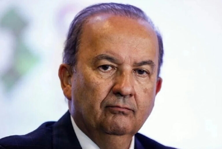 Jorginho Mello conquista reeleição ao governo de Santa Catarina em primeiro turno