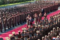 Kim Jong-un exige revolução militar e unidades de combate de elite na Coreia do Norte