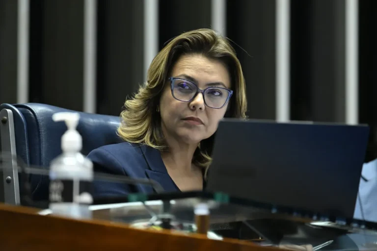 Leila do Vôlei solicita licença médica e encerra ciclo no Senado Federal