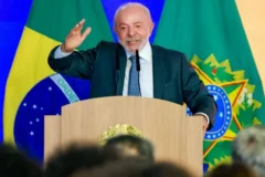 Lula pede ao tribunal eleitoral que intermedeie acesso a dados em embate de sigilos