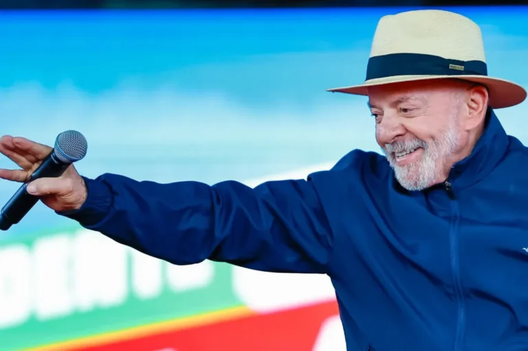 Lula projeta reta final de campanha e foca em estratégia para o segundo turno