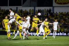 Mirassol derrota o Internacional e se afasta da zona de rebaixamento no Brasileirão