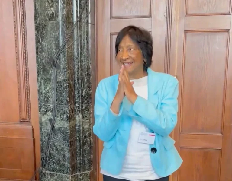 Nobel da Paz para Navi Pillay é visto como contraponto à política de Trump
