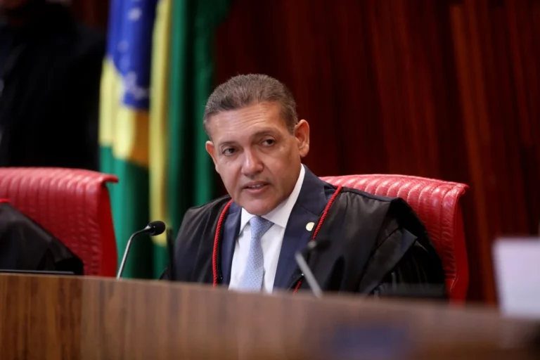 Nunes Marques realiza pronunciamento oficial em rede nacional na véspera das eleições