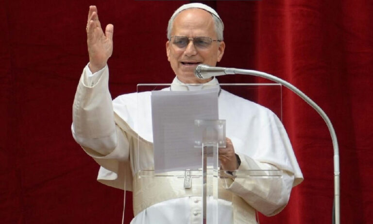 Papa Leão XIV passa por cirurgia para retirada de tumor pulmonar