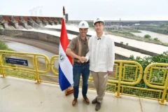 Paraguai firma acordo com projeto americano de inteligência artificial em Itaipu