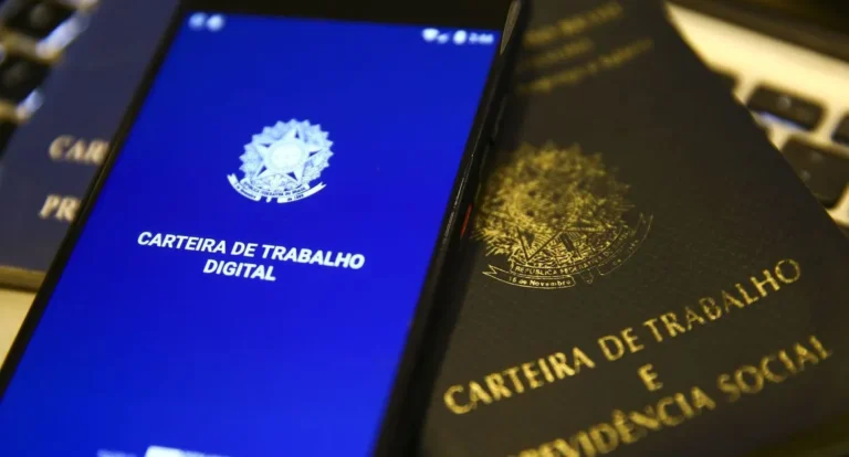 Pesquisa aponta ampla aprovação popular ao fim da escala 6x1 no país