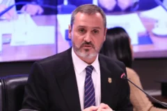 PGR contesta afastamento de diretor da Polícia Federal e alerta para instabilidade