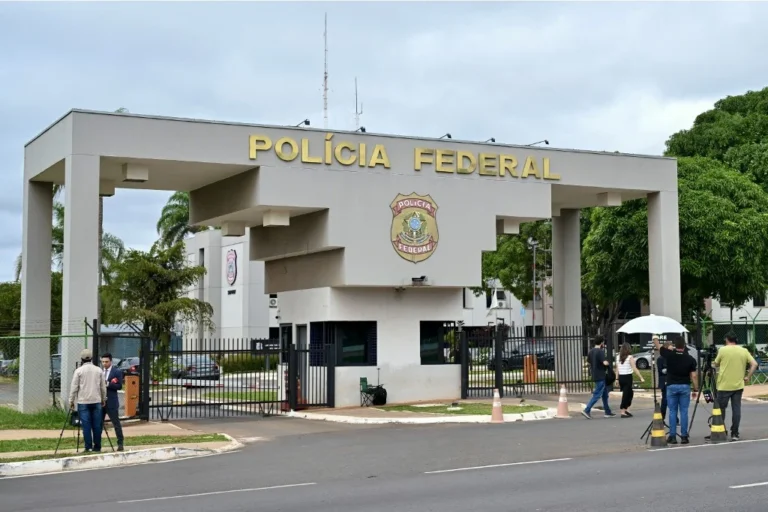 Polícia Federal investiga suposto plano contra embaixada dos Estados Unidos no Brasil