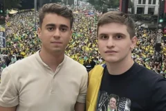 Políticos influenciadores transformam o contato com eleitores em rotina diária permanente
