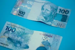Prêmio da Mega-Sena salta para R$ 300 milhões após acumulação e semana especial terá novos sorteios