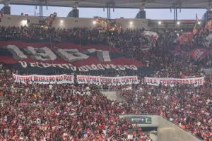 Protestos contra MP das bets ganham força nos gramados e arquibancadas do Brasileirão