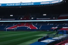PSG e barcelona duelam na champions league com transmissão ao vivo