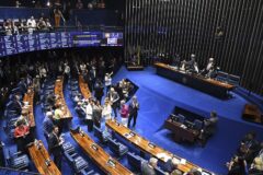 Senado aprova PEC que extingue escala 6x1 e reduz jornada de trabalho no Brasil
