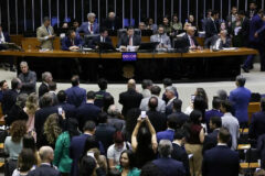 Senado vota pelo fim da escala 6x1 e fixa jornada de 40 horas semanais com salários mantidos