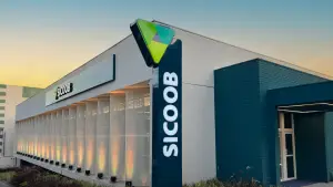 Sicoob estreia no mercado de capitais com captação de quase R$ 1 bilhão