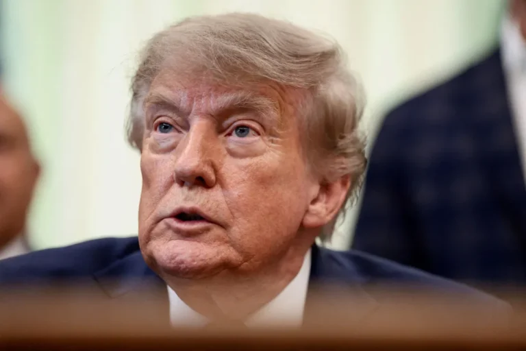 Trump associa protestos estudantis na França à imigração em massa