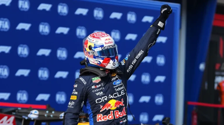Verstappen domina classificação e garante pole position no GP do Bahrein na Malásia