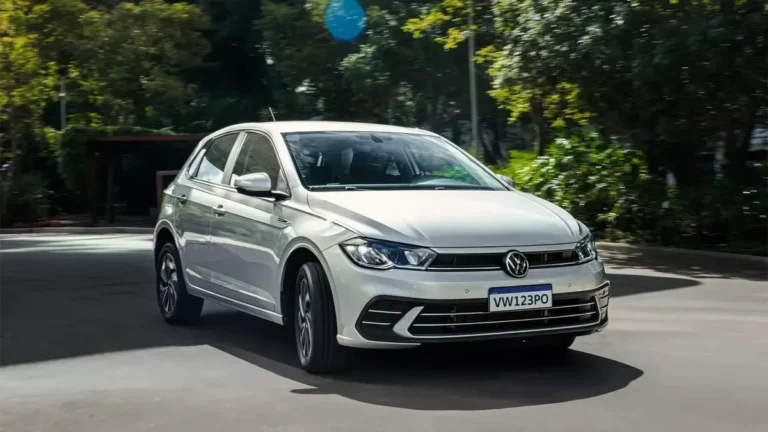 Volkswagen Polo lidera mercado de hatches em setembro com alta nas vendas