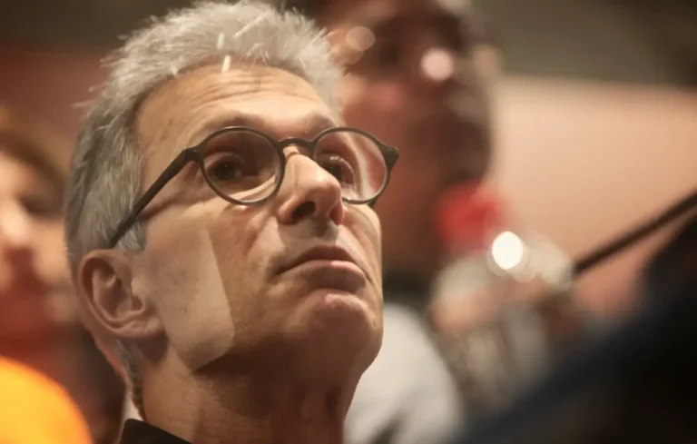 Zema critica medidas do governo federal e aponta oportunismo eleitoral em campanha